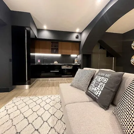 Azulis Terme 1 - Luxury Renovated In Center With Garden